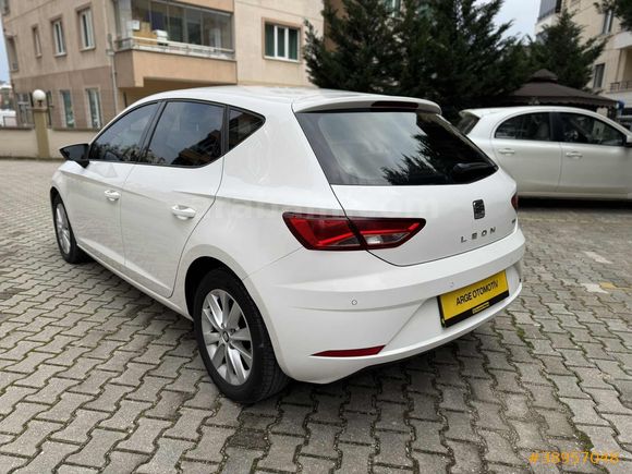 ARGEDEN HATASIZ 2017 DİZEL OTOMATİK LEON STYLE PAKET 116.500 KM
