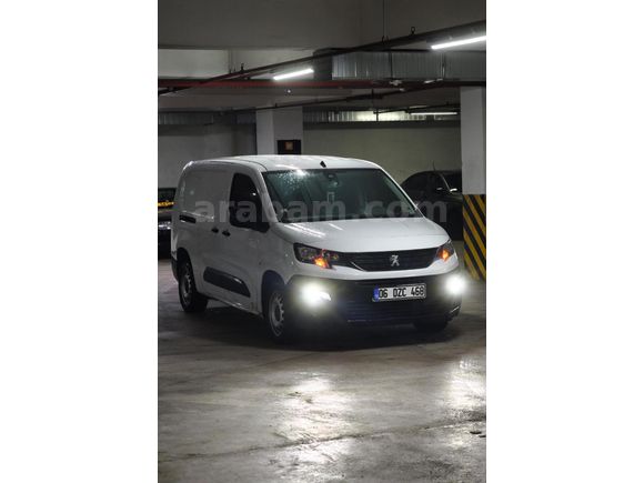 Sahibinden Peugeot Partner 1.5 BlueHDI Comfort 2023 Model