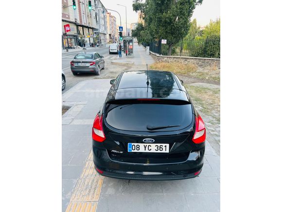 Sahibinden Ford Focus 1.6 TDCi Style 2013 Model  170.000 km Siyah