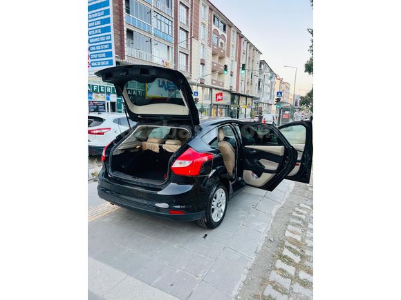 Sahibinden Ford Focus 1.6 TDCi Style 2013 Model  170.000 km Siyah