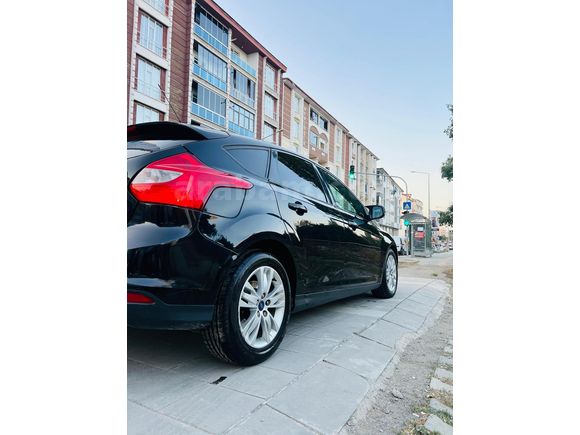 Sahibinden Ford Focus 1.6 TDCi Style 2013 Model  170.000 km Siyah