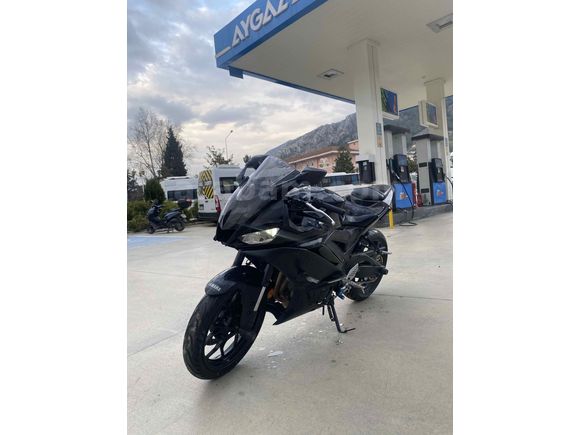 SAHİBİNDEN HATASIZ YAMAHA R25 ABS 