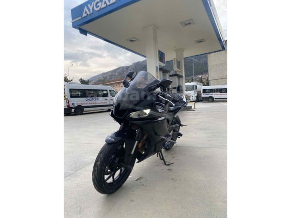 SAHİBİNDEN HATASIZ YAMAHA R25 ABS 