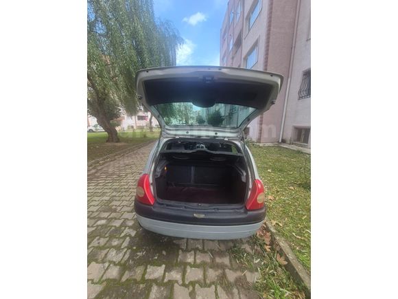 Sahibinden Renault Clio 1.6 RXT 2000 Model
