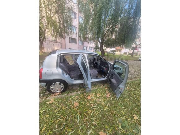 Sahibinden Renault Clio 1.6 RXT 2000 Model