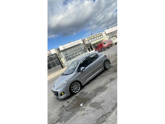 DEĞİŞENSİZ TRAMERSİZ Peugeot 207 1.4 HDi