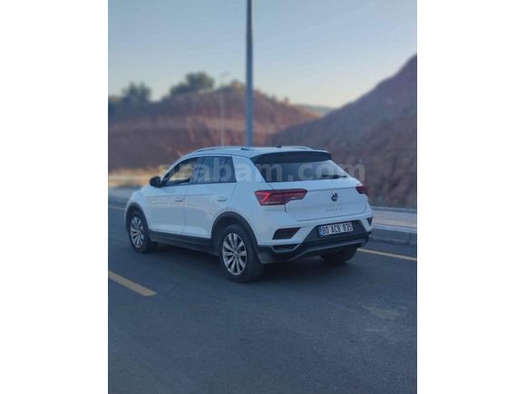 Sahibinden Volkswagen T-Roc 1.5 TSI Highline 2020 Model  9.100 km Beyaz