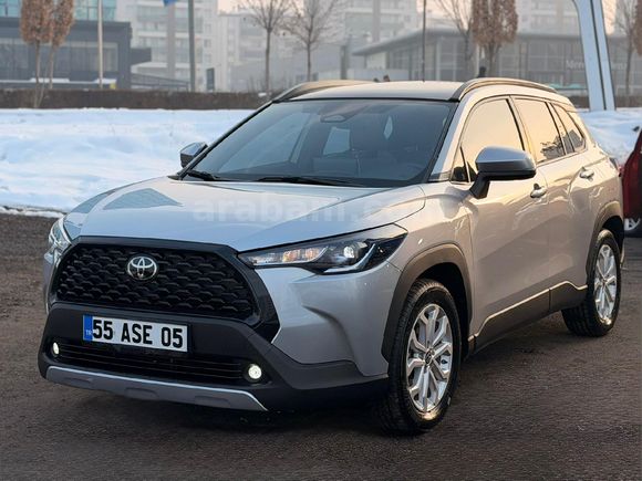 Sahibinden Toyota Corolla Cross 1.8 Hybrid Flame X-Pack 2024 Model