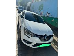 Sahibinden Renault Megane 1.5 dCi Icon 2017 Model Şırnak(son fiyat acil nakit ihtiyacım dan dolayı düşürdüm) arabam çok temiz 