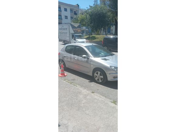Sahibinden Peugeot 206 1.6 XT 2001 Model