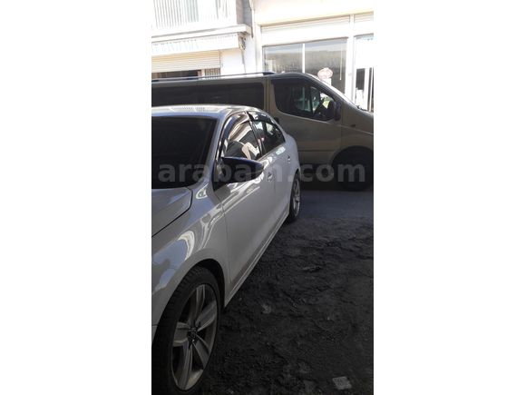 Sahibinden Volkswagen Jetta 1.2 TSi BlueMotion Trendline 2017 Model  254.000 km Beyaz