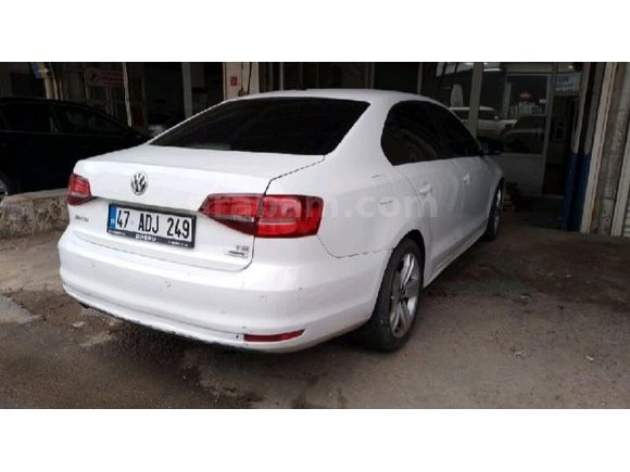 Sahibinden Volkswagen Jetta 1.2 TSi BlueMotion Trendline 2017 Model  254.000 km Beyaz