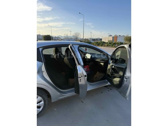 Sahibinden Peugeot 208 1.2 VTi Access 2012 Model 