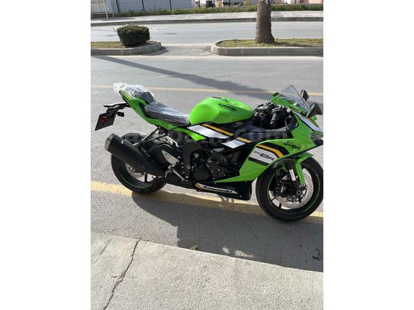 Sahibinden Kawasaki Ninja ZX 6R 2025 Model Mersin 6.001 km Yeşil