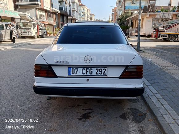 Sahibinden Mercedes - Benz 200 E 1989 Model