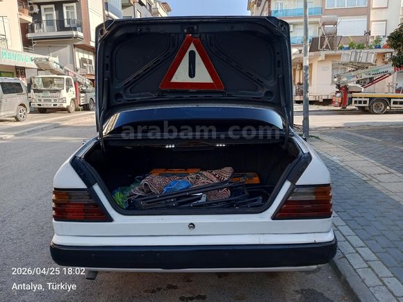 Sahibinden Mercedes - Benz 200 E 1989 Model