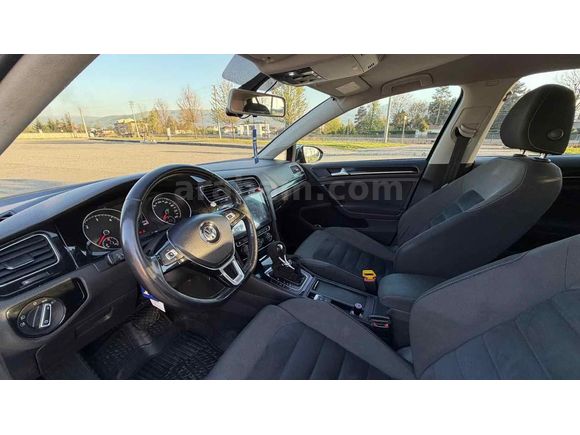 2013 BMT COMF1.6 TDİ DSG
LANSMAN EXTRALI DÜŞÜK KM