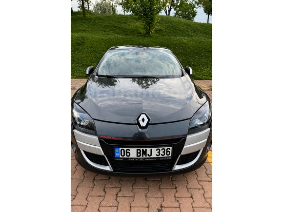 SAHİBİNDEN FRANSA MONTAJ 2009 RENAULT MEGANE 3 1.5 DCİ 