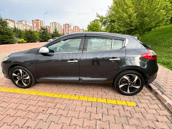SAHİBİNDEN FRANSA MONTAJ 2009 RENAULT MEGANE 3 1.5 DCİ 