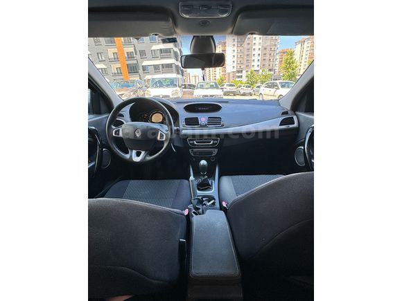 SAHİBİNDEN FRANSA MONTAJ 2009 RENAULT MEGANE 3 1.5 DCİ 