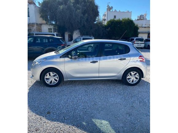 Sahibinden Peugeot 208 1.2 VTi Active 2014 Model