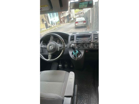 Sahibinden Volkswagen Caravelle 2.0 TDI BMT Trendline 2014 Model  98.000 km Siyah