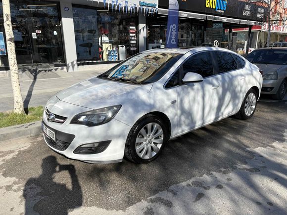 Sahibinden Sunroof lu Opel Astra 1.4 T Sport 2013 Model 