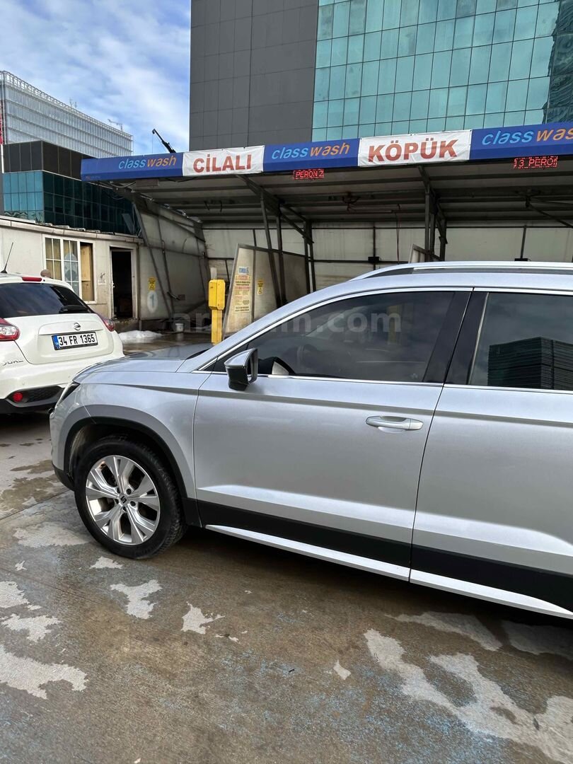 Sahibinden Seat Ateca 1.5 EcoTSI Xperience 2021 Model İstanbul 47.000 km Gri (Gümüş) 4