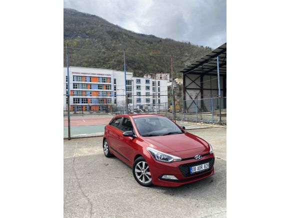 Sahibinden Hyundai i20 1.2 MPI Elite 2015 Model 