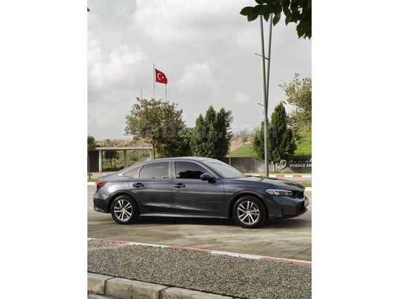 Sahibinden Honda Civic 1.5 i-VTEC Eco Elegance Plus 2025 Model 