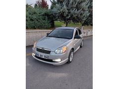 Sahibinden Hyundai Accent Era 1.5 CRDi Mode 2012 Model  292.000 km Gri (Gümüş)