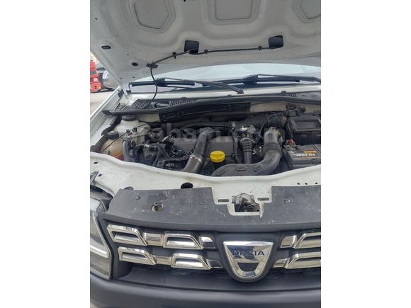 Sahibinden Dacia Duster 1.5 dCi Laureate 2015 Model  217km Beyaz