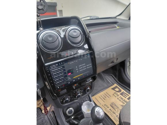 Sahibinden Dacia Duster 1.5 dCi Laureate 2015 Model  217km Beyaz