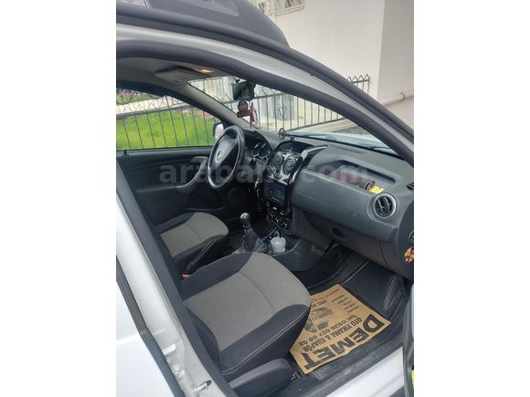 Sahibinden Dacia Duster 1.5 dCi Laureate 2015 Model  217km Beyaz