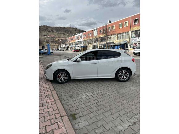 Sahibinden Alfa Romeo Giulietta 1.6 JTD Progression Plus 2011 Model 