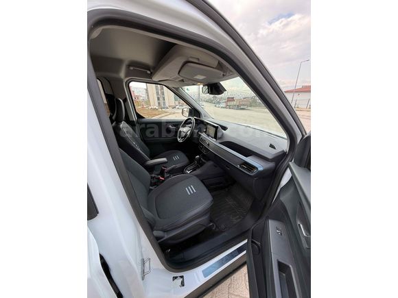 AUTOPARK”DAN Ford Tourneo Courier 1.0 EcoBoost Active 2025 Model Elazığ