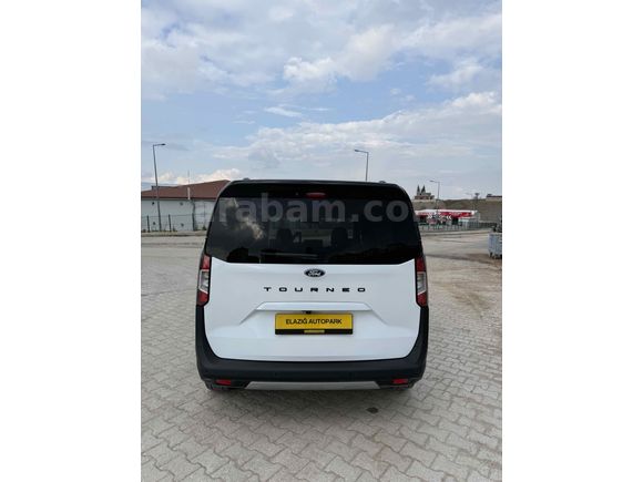 AUTOPARK”DAN Ford Tourneo Courier 1.0 EcoBoost Active 2025 Model Elazığ