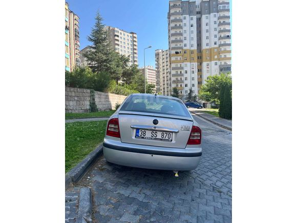 Sahibinden Skoda Octavia 1.6 Ambiente 2004 Model 