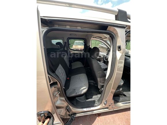 Sahibinden Fiat Fiorino Combi 1.4 Fire Premio 2018 Model 