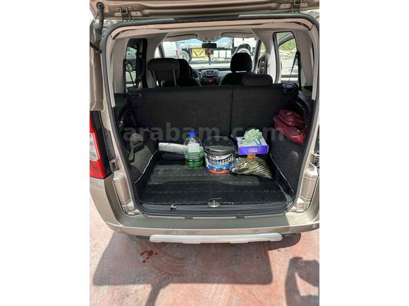Sahibinden Fiat Fiorino Combi 1.4 Fire Premio 2018 Model 