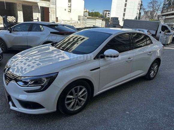 Sahibinden Renault Megane 1.5 Blue DCI Touch 2020 Model 