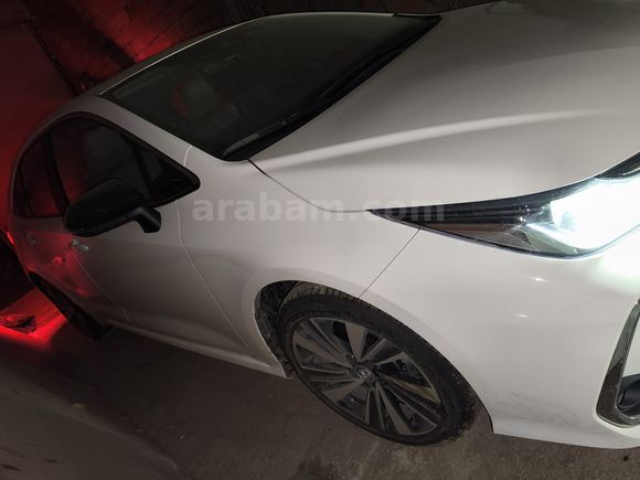 Sahibinden Toyota Corolla 1.5 Flame X-Pack Sıfır alacaklara bayiden garaja