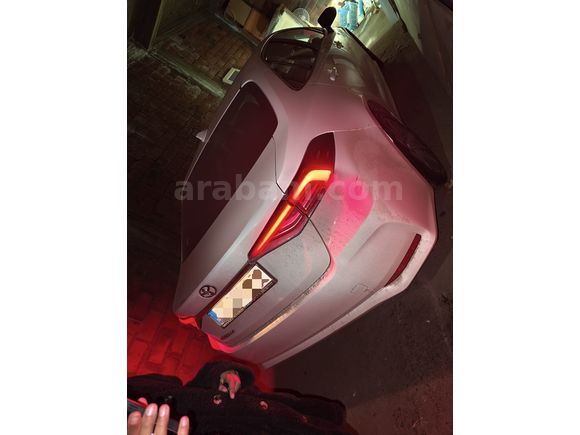 Sahibinden Toyota Corolla 1.5 Flame X-Pack Sıfır alacaklara bayiden garaja