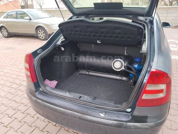 Sahibinden Skoda Octavia 1.6 Ambiente 2005 Model