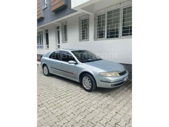 Sahibinden Renault Laguna 2.0 Privilege 2003 Model 