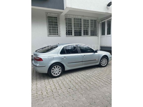 Sahibinden Renault Laguna 2.0 Privilege 2003 Model 