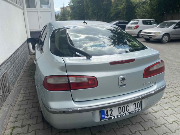 Sahibinden Renault Laguna 2.0 Privilege 2003 Model 