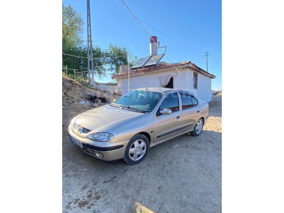 Sahibinden Renault Megane 1.6 RXT 2000 Model