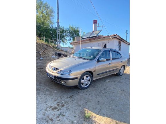 Sahibinden Renault Megane 1.6 RXT 2000 Model