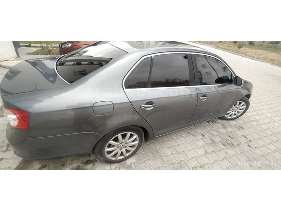 OTOMATİK 2008 Jetta 1.6 